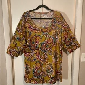 Woman’s Paisley Print T-shirt